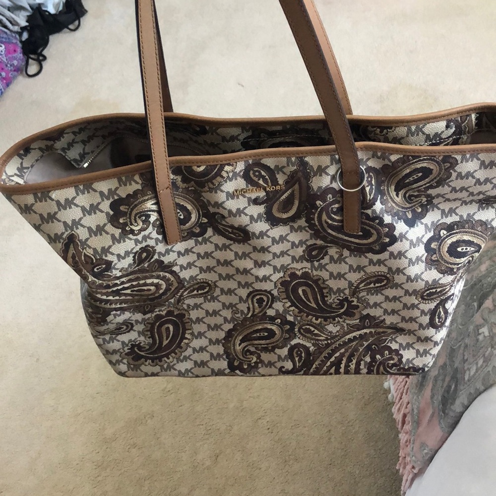 micheal kors paisley tote